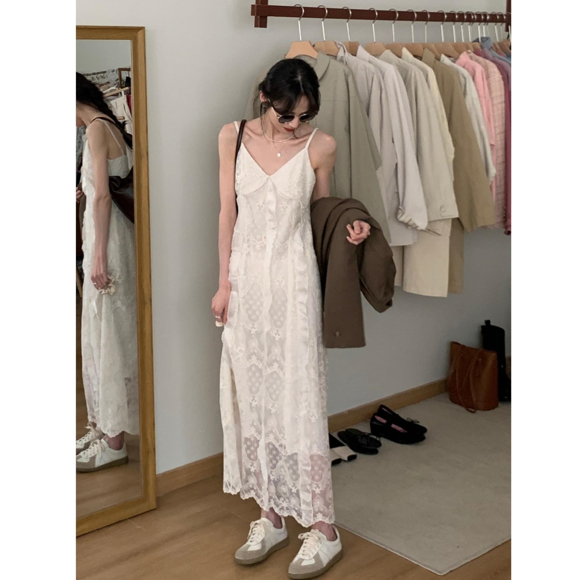 レース 服 透かし模様レースキャミソールワンピース