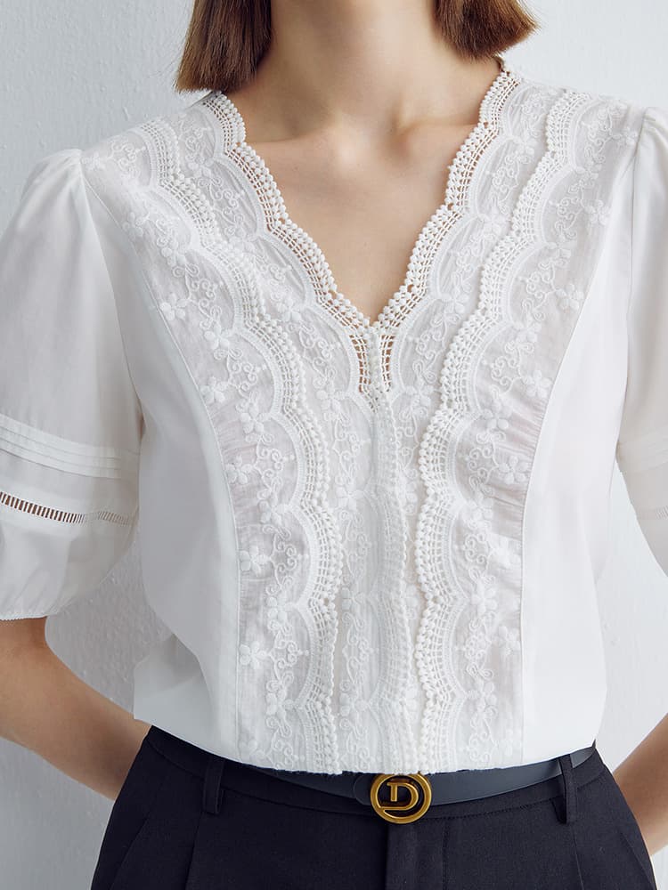 レース 服 花柄刺繍レース胸元ブラウス