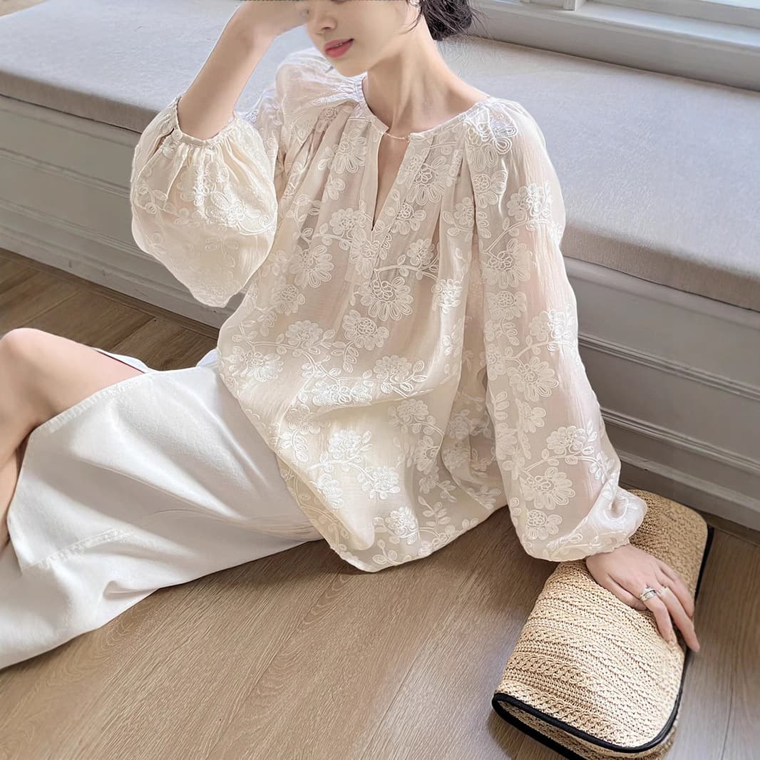 レース 服 花刺繍レースシアーブラウス