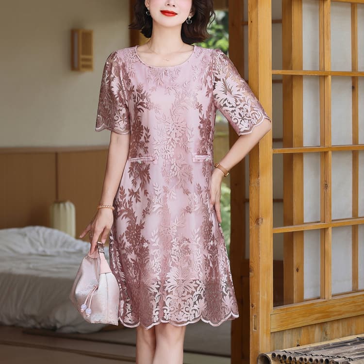 レース 服 花柄刺繍レースワンピース