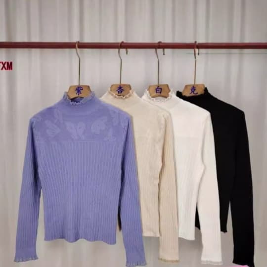 レース 服 透かしレース切替リブニットプルオーバー