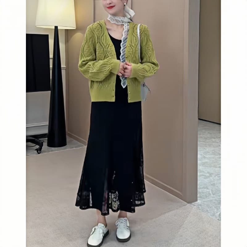 レース 服 透かしレース裾切替えミディ丈ワンピース