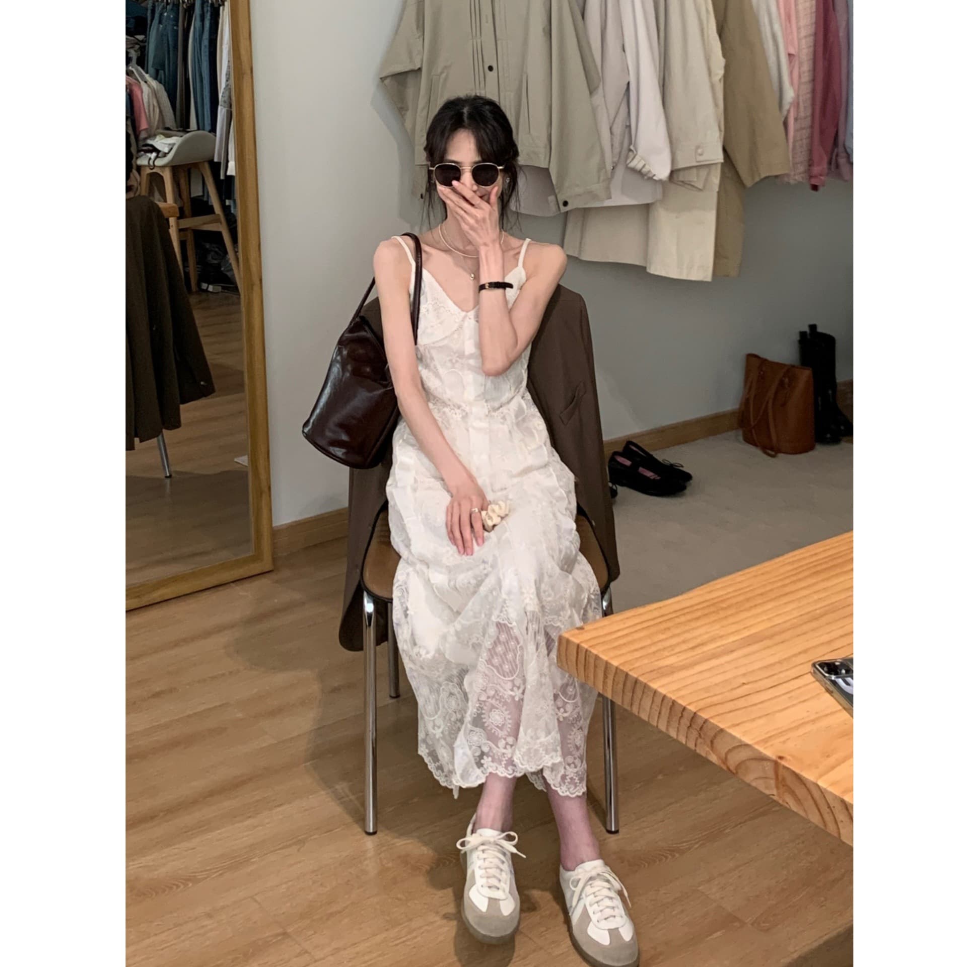 レース 服 透かし模様レースキャミソールワンピース