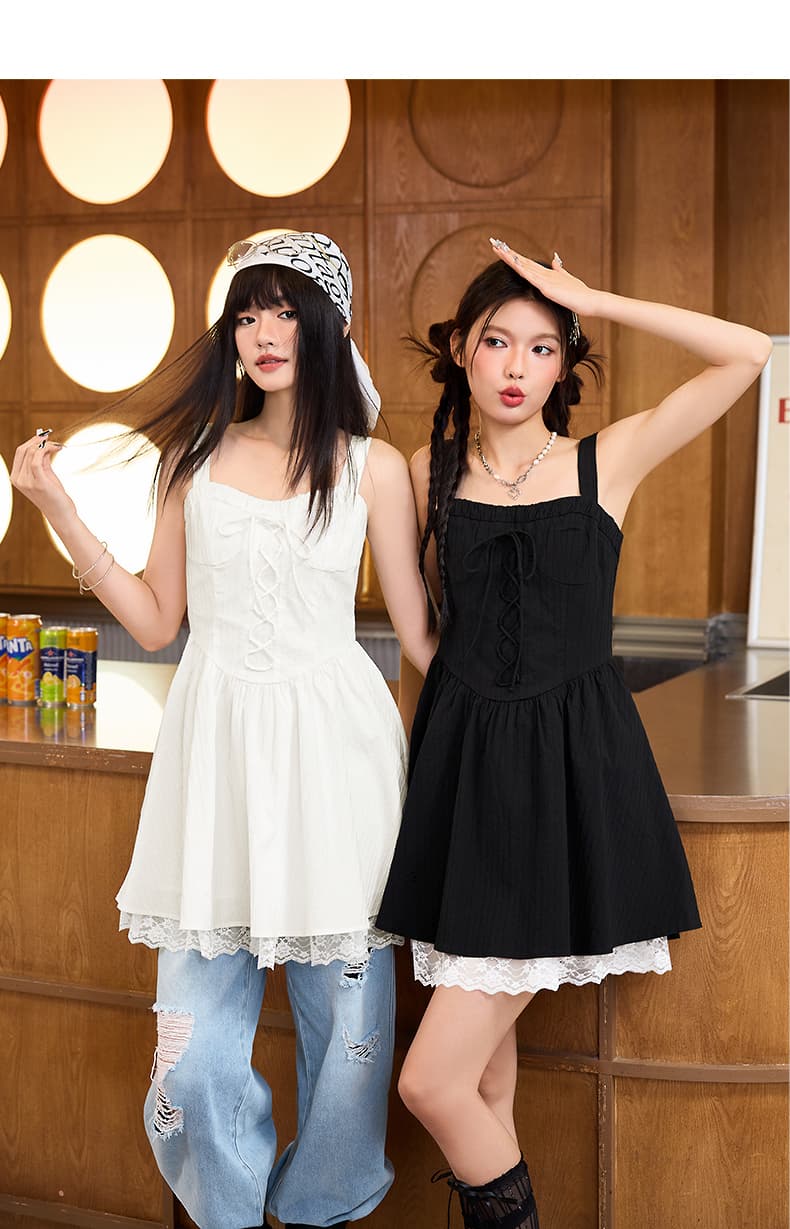 レース 服 ひらひらレース裾キャミワンピース