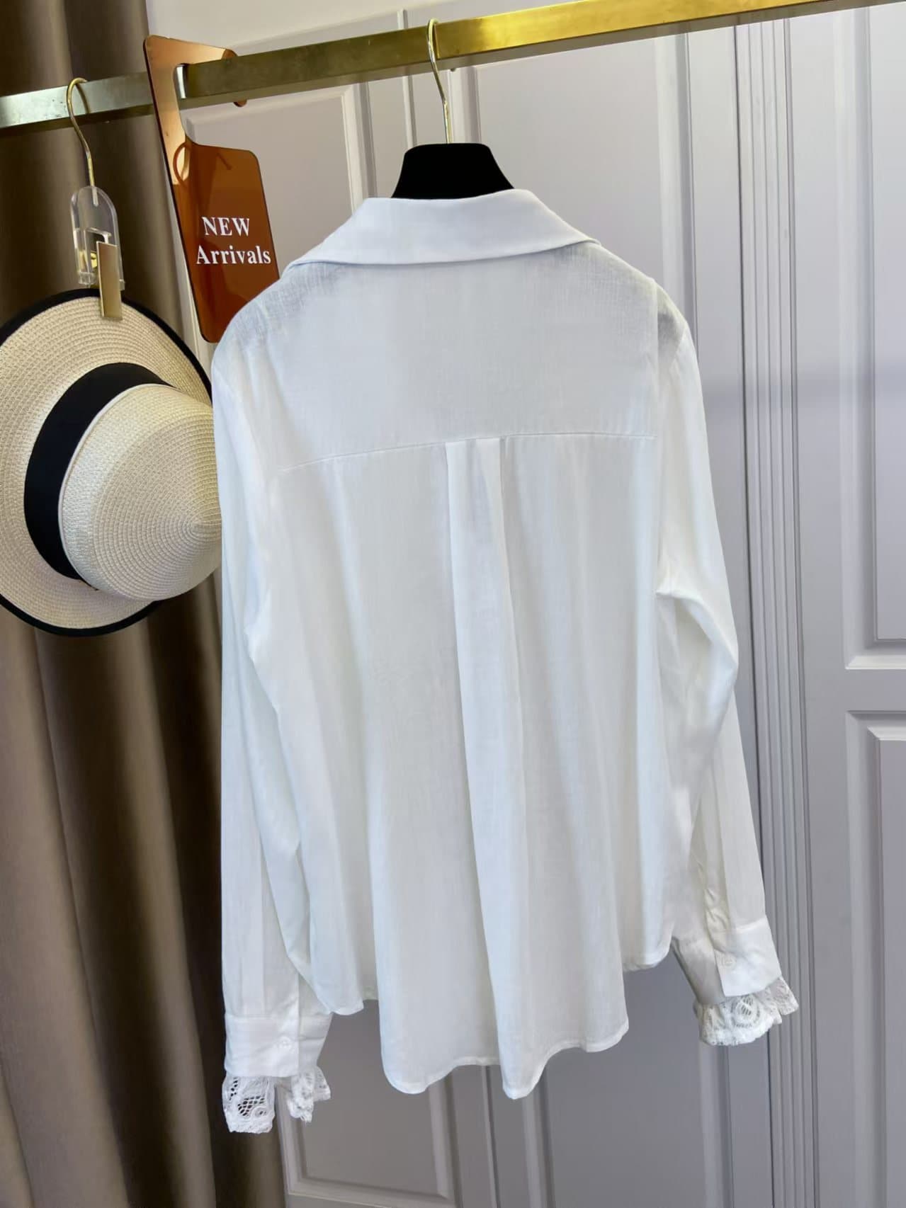 レース 服 レース縁取りフェミニンシャツブラウス