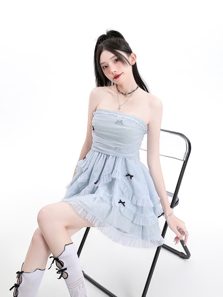レース 服 フリルティアード ベアトップワンピース