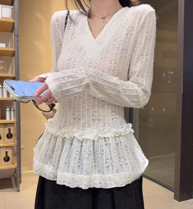 レース 服 秋冬レースブラウス長袖Vネック透け感フリル