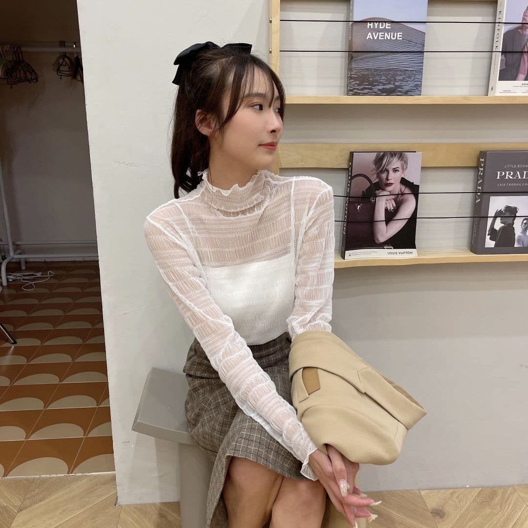レース 服 シアーメッシュ フリルネックトップス